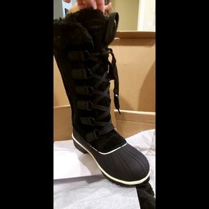 Brand New Winter Boots By Comfortview 8